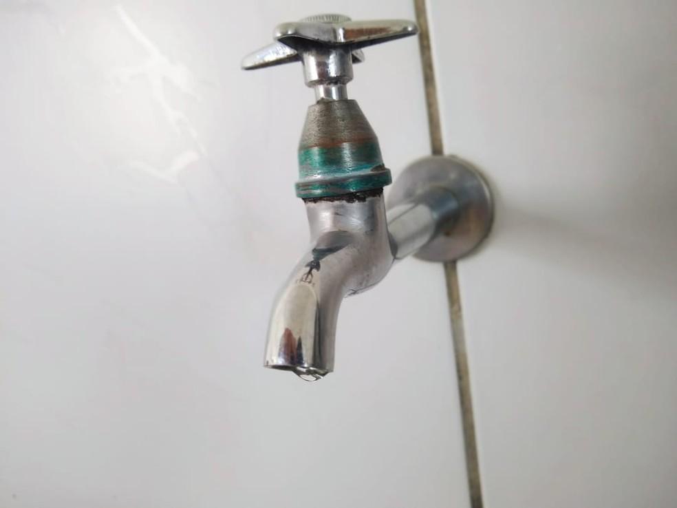 Bairros da Zona Norte de Natal têm abastecimento de água interrompido após bomba queimar, diz Caern