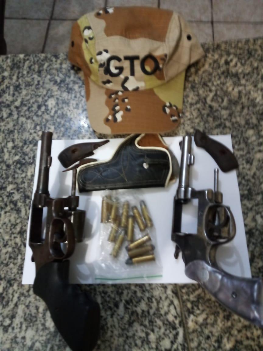 GTO de Apodi prende homem portando 2 revolveres calibre 38 municiados na cidade