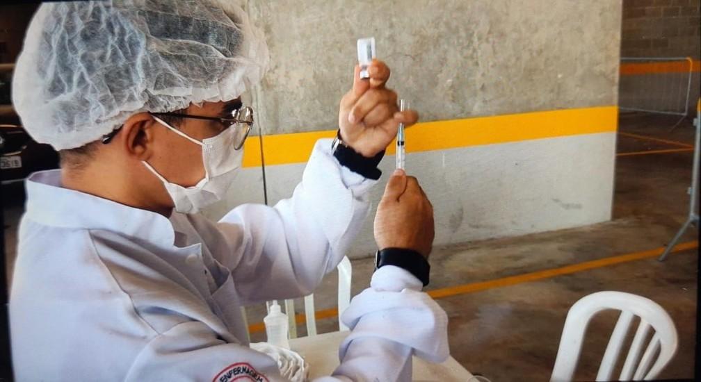 Aplicação da segunda dose da coronavac é suspensa em Natal por falta de vacinas