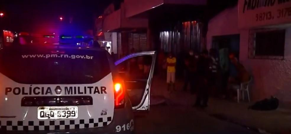 Dono de oficina de reciclagem é morto a tiros ao reagir a assalto na Zona Leste de Natal