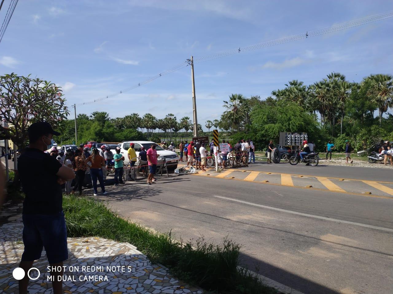 Músicos apodienses fazem protesto na manhã desta Sexta(16) para reivindicar pagamento de auxílio a categoria
