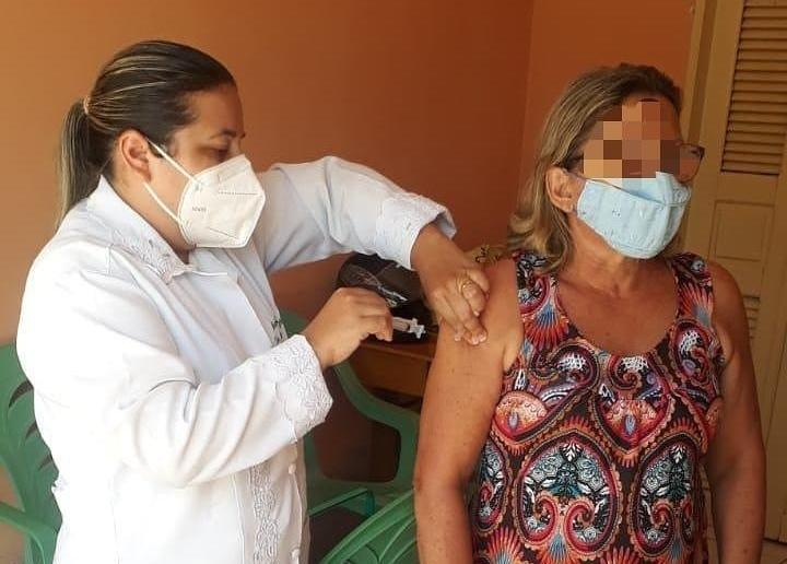 Prefeitura de Apodi faz aplicação de vacina contra coronavirus nesta Terça (27)