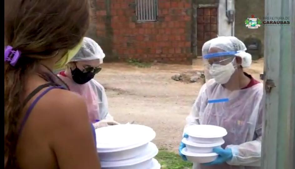 Convênio entre Estado e Prefeitura de Caraúbas distribui 450 refeições diárias à famílias carentes durante Lockdown