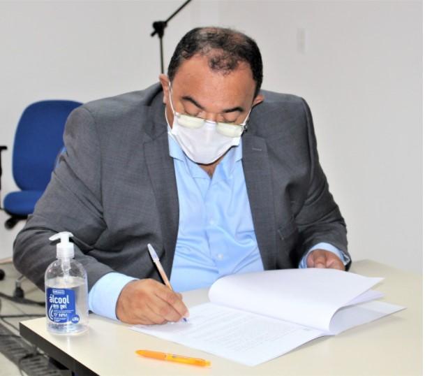 Felipe Guerra prorroga por mais 5 dias medidas restritivas de combate à pandemia