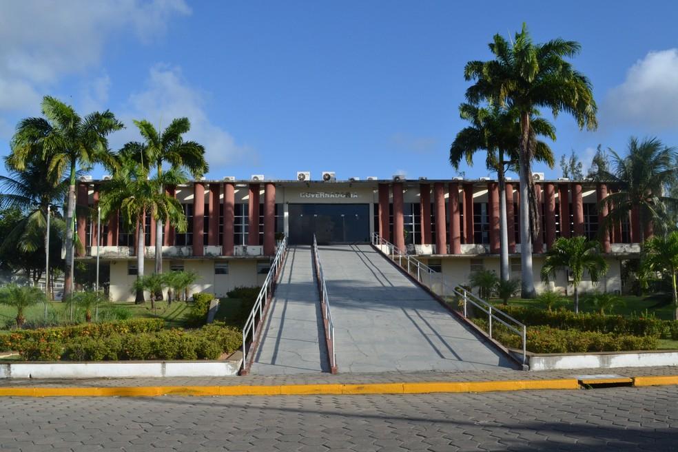 Governadora do RN anuncia pagamento de parte do 13º salário de 2018 neste Sábado(15)