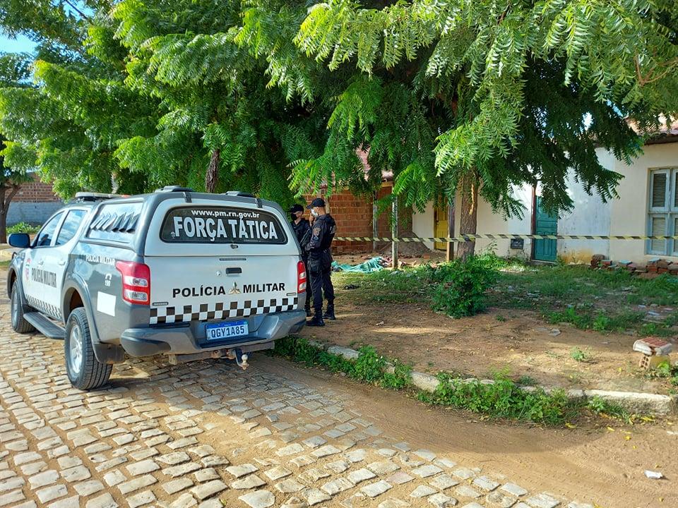 Homem é encontrado morto com marcas de violência no Parque das Rosas do Santa Delmira
