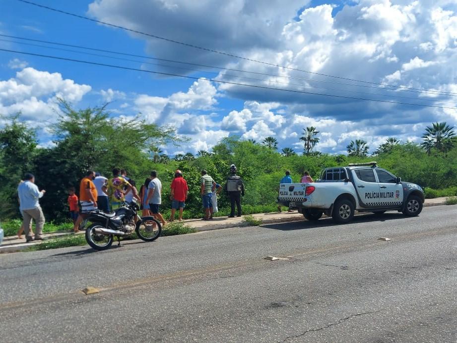 Homem é vítima de atentado a bala em Mossoró e quando fugia dos inimigos capota o carro e fica ferido