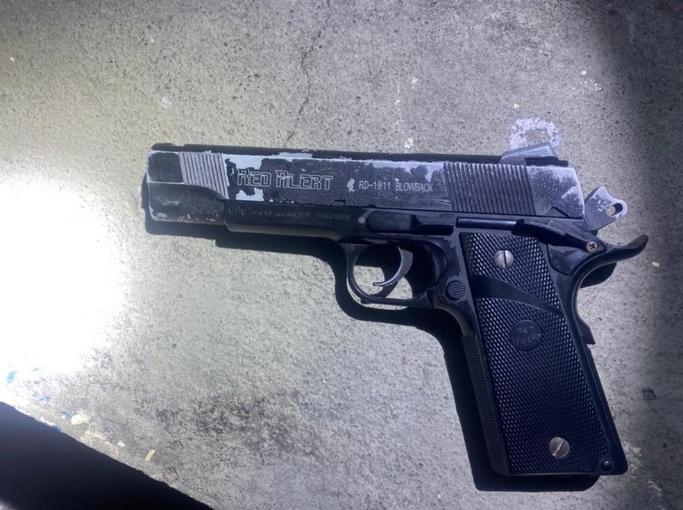 Homem que se passava por policial militar da Paraíba é preso em Natal