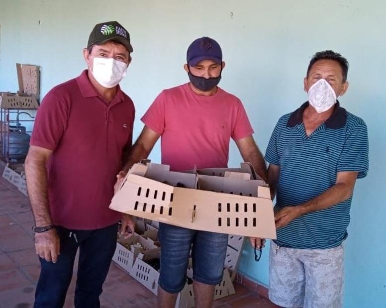 A Prefeitura de Apodi realizou a 5ª entrega de mais uma remessa do Programa “Pinto Caipira” nesta Sexta(25)