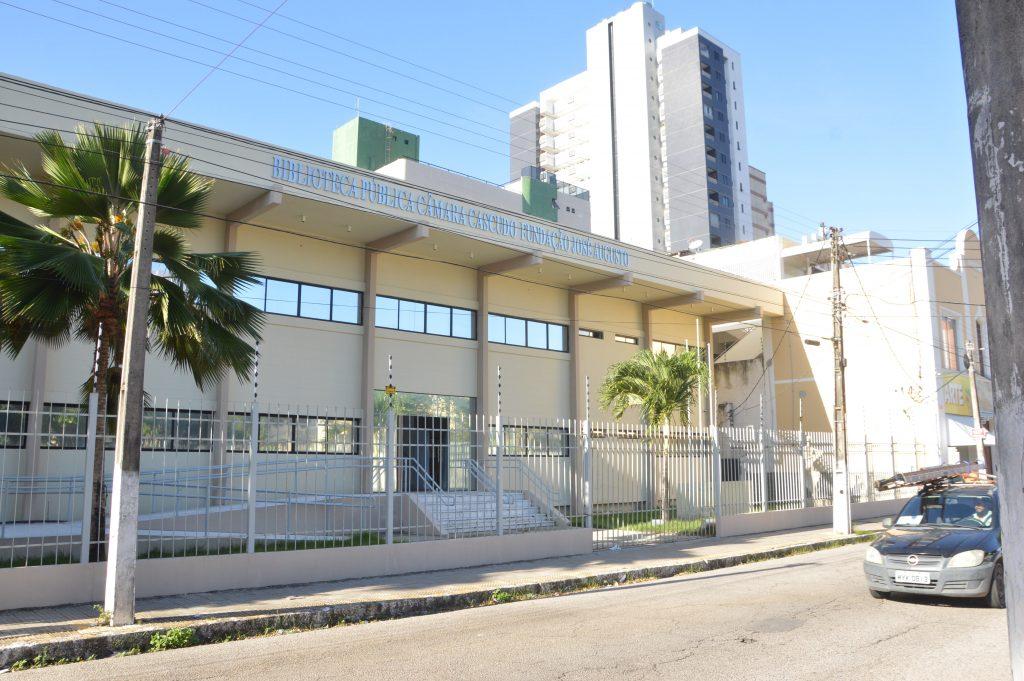 Fátima Bezerra anuncia reabertura da Biblioteca Câmara Cascudo em outubro