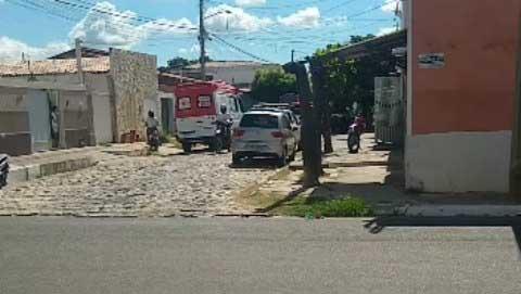 Menino de dois anos é encontrado morto dentro de casa, no bairro Boa Vista em Mossoró
