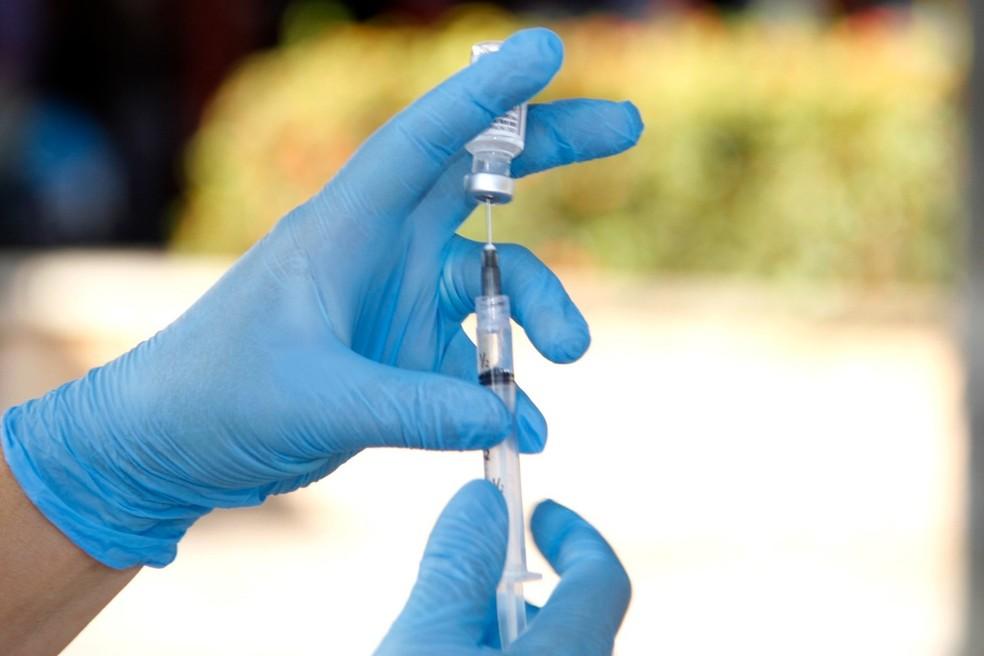 Natal inicia vacinação contra Covid em trabalhadores do ensino superior na segunda (28)