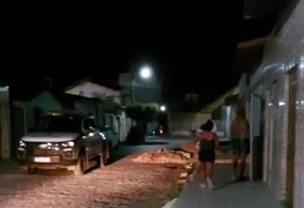 Com criança no colo, mulher é chamada de 'cachorra' e agredida por PM no RN