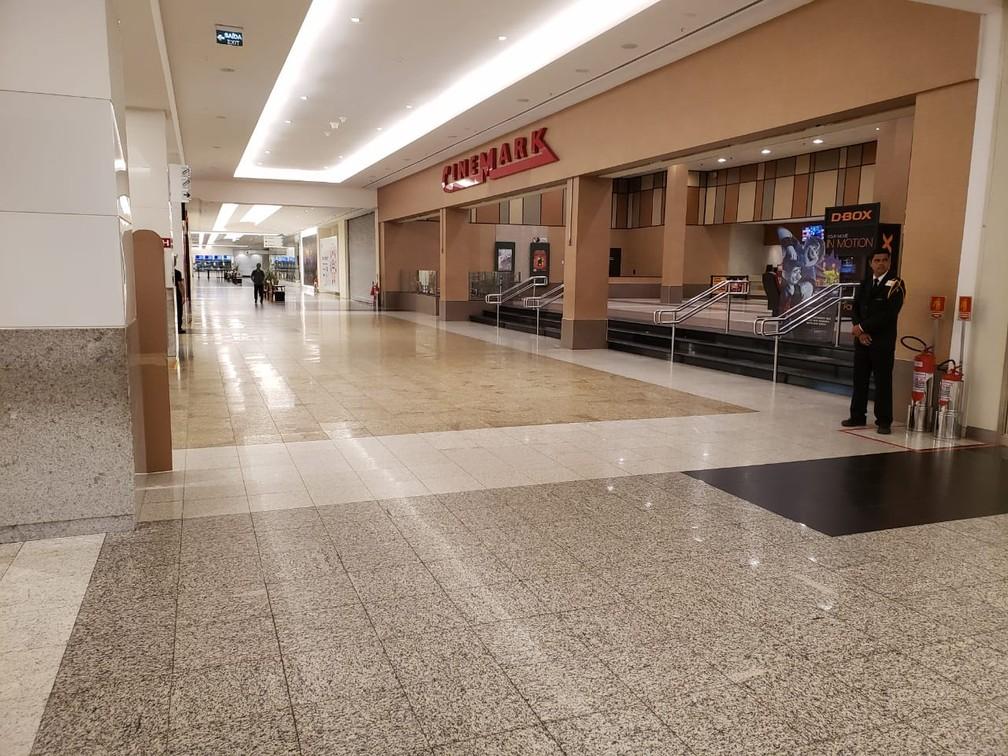 Decreto autoriza que shoppings, cinemas, teatros e igrejas funcionem com 75% da capacidade em Natal