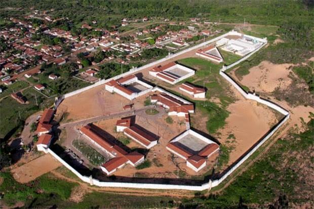 Detentos fogem do presídio de Alcaçuz, na Grande Natal