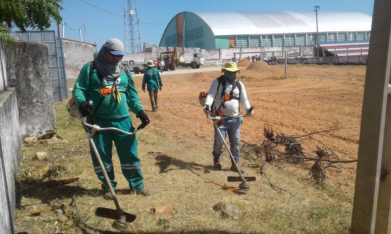 Estádio Antônio Lopes Filho de Apodi passa por mais um dia de reestruturação voluntária