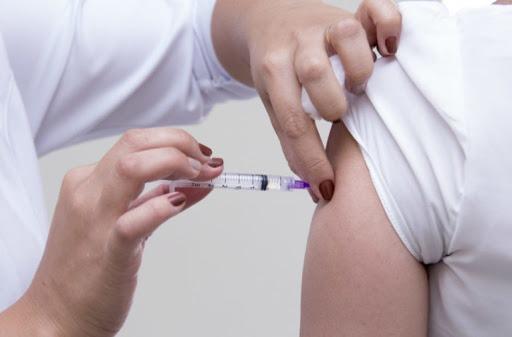 Apodi retoma vacinação da Covid-19 para o público acima dos 25 anos nesta Sexta(06)