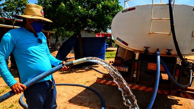 Defesa Civil garante água para mais de 5 mil famílias na zona rural de Mossoró