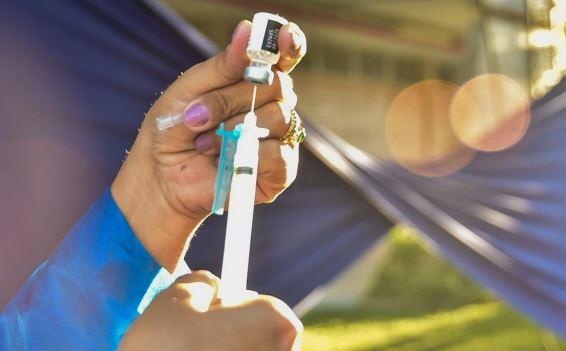 Natal pode ter lei que empurra para o fim da fila quem se recusar a tomar vacina por causa da marca