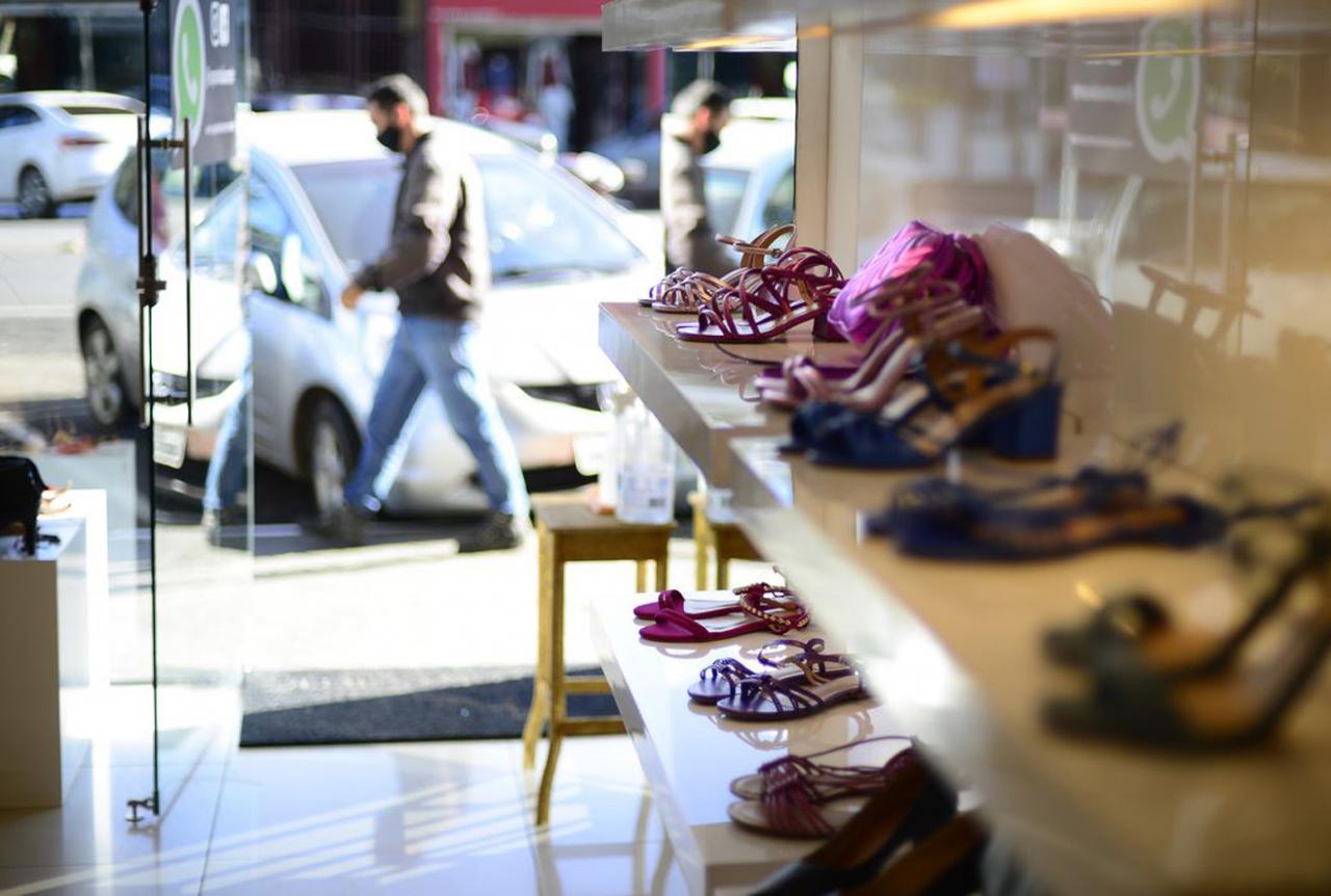 Pequenos negócios geram 74,3% das vagas abertas em julho no RN