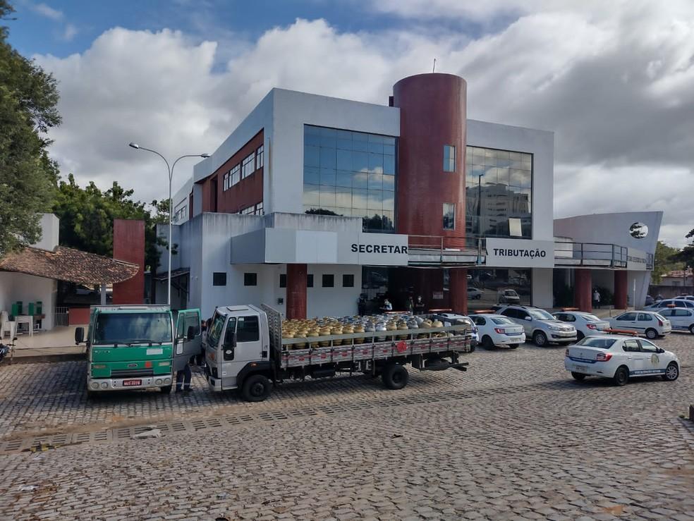 Polícia Civil desarticula revendedoras ilegais de gás de cozinha no RN