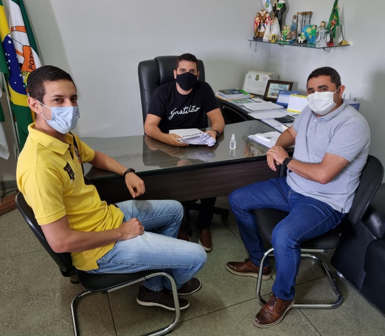 Prefeitura de Apodi efetua o pagamento da primeira parcela do auxílio para os músicos apodienses