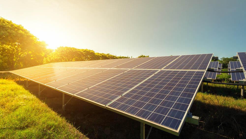 Usinas solares serão instaladas em 13 escolas públicas do RN