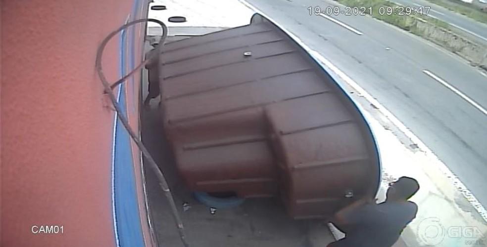 Criminosos furtam piscina durante a madrugada na Grande Natal