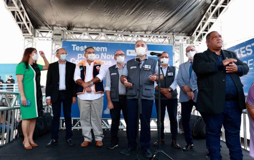 Em Natal, ministro da Saúde lança plano para expandir testagem contra a Covid-19