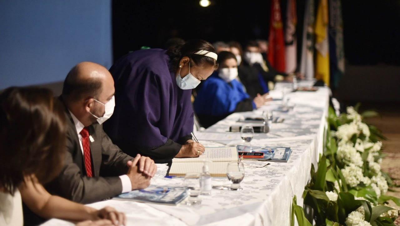 Fátima Bezerra sanciona lei que extingue lista tríplice para escolha de reitores da UERN