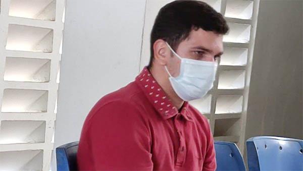 Homem que ateou fogo e matou o vizinho queimado em Mossoró se entrega à polícia