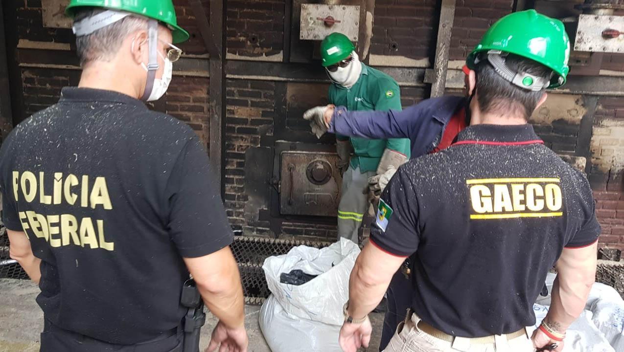 PF incinera 687 kg de pasta base, maconha, cocaína, ecstasy e “bombas” apreendidas no RN