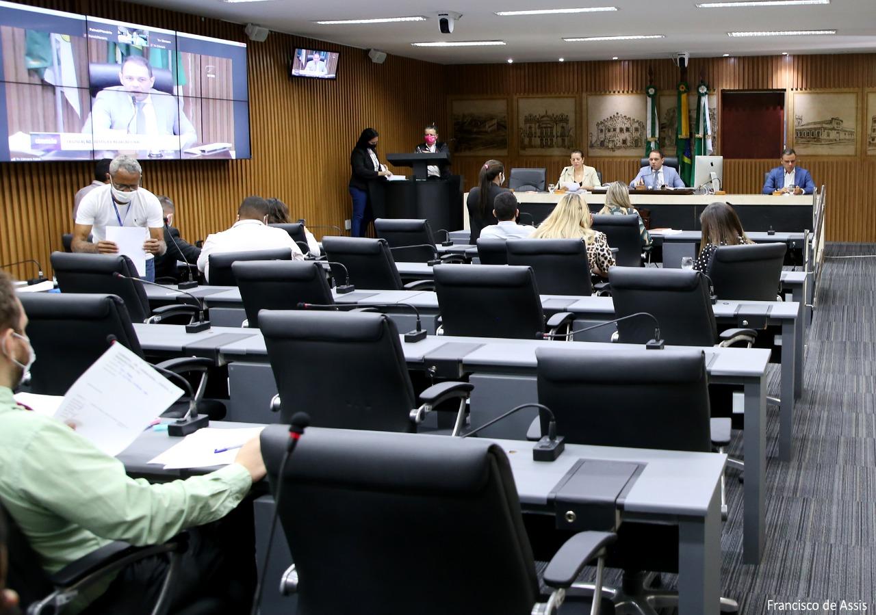Comissão da Câmara de Natal aprova projetos para educação, inclusão e defesa da mulher