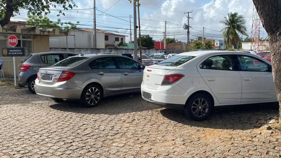 Polícia registra roubo de seis carros em duas horas durante a madrugada em Natal