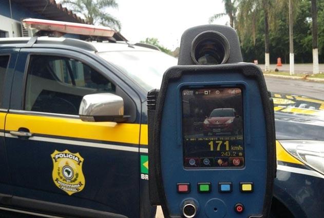 PRF intensifica fiscalização em trechos críticos de BRs que cortam o RN