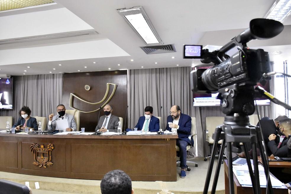 Duas testemunhas ficam em silêncio e investigado pede sessão secreta na CPI da Covid no RN