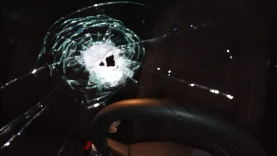 Em tentativa de assalto, carro fica crivado de balas nas proximidades do Aeroporto de Natal