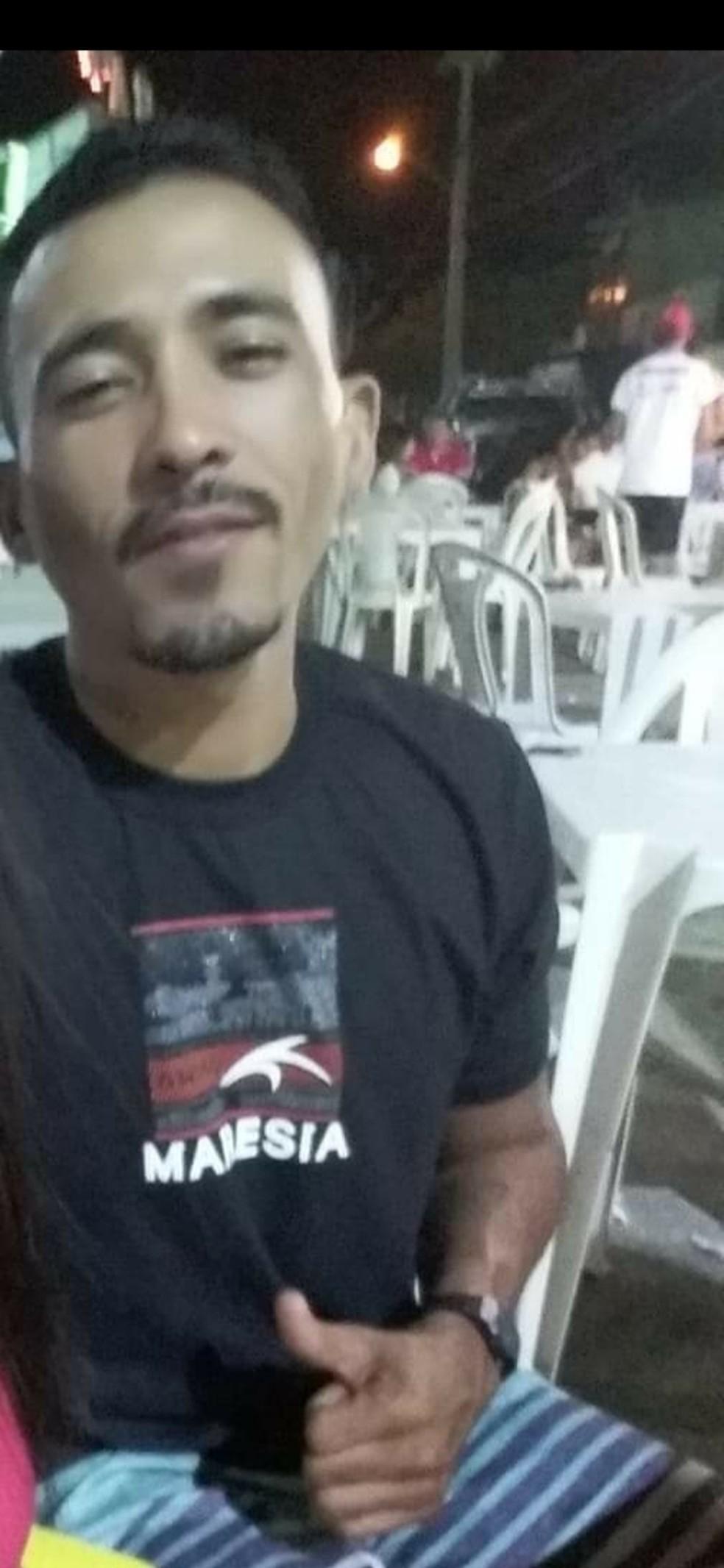 Homem é perseguido e assassinado a tiros em Areia Branca-RN