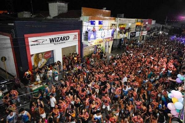 Micareta do Carnaxelita 2021 em Currais Novos é adiada após morte de Marília Mendonça