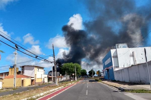 Pátio de delegacia na Zona Norte de Natal tem terceiro incêndio em um mês