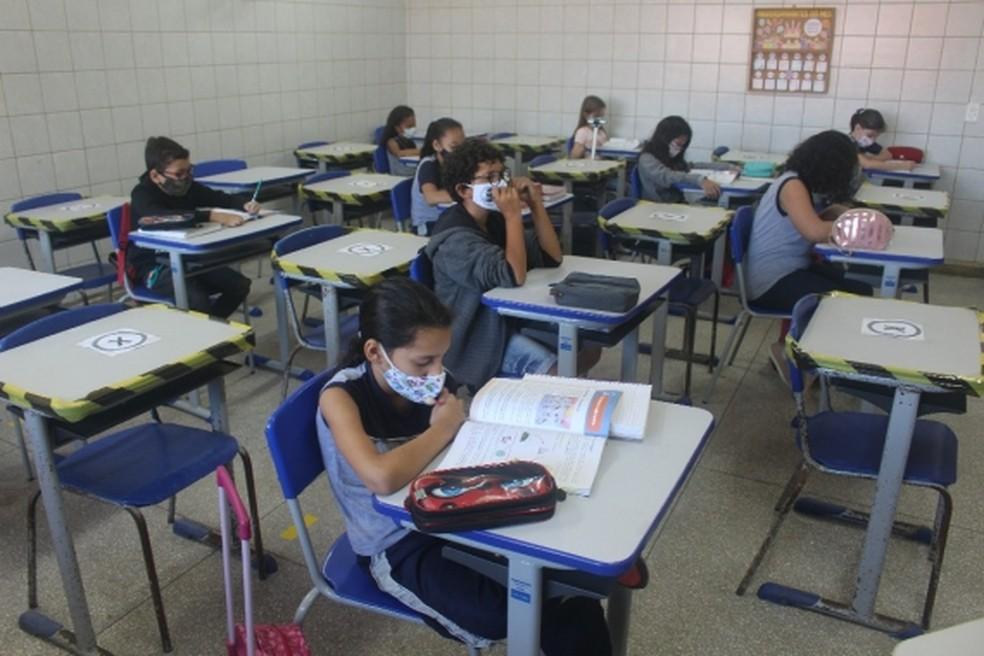 Prefeitura de Natal autoriza retorno de 100% dos estudantes da rede municipal na terça-feira (16)