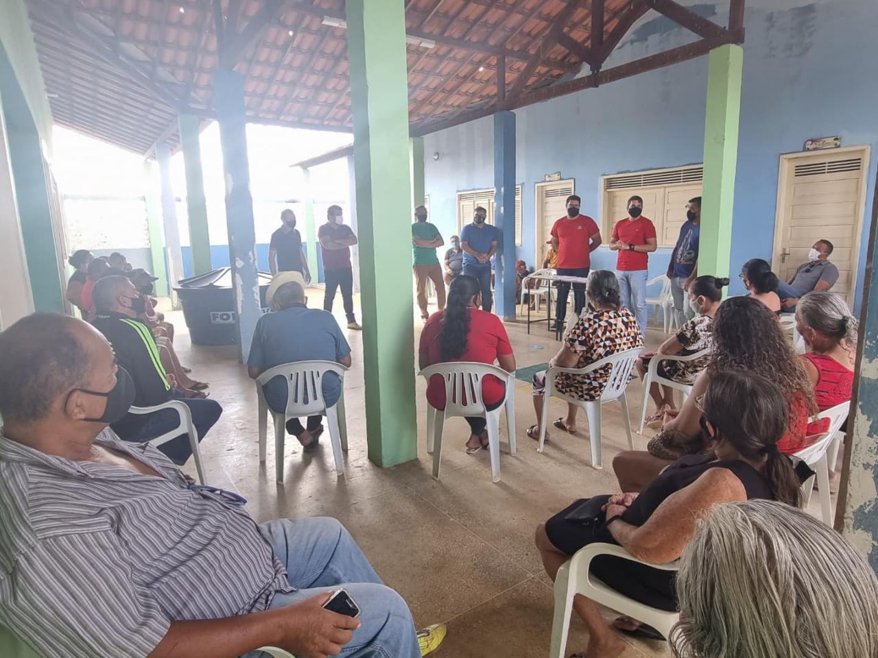 Prefeitura faz entrega de DAP'S aos assentados de comunidades apodienses