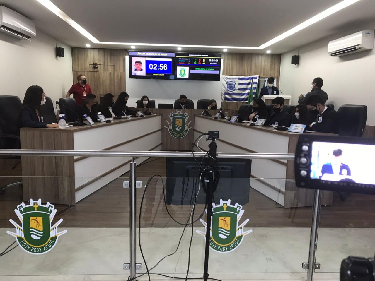 Alunos da Escola Antonio Dantas participam de sessão simulada na Câmara Municipal de Apodi nesta Terça(07)