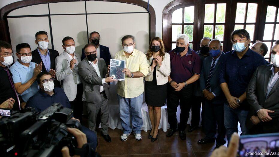Câmara Municipal de Natal entrega Plano Diretor para sanção do prefeito