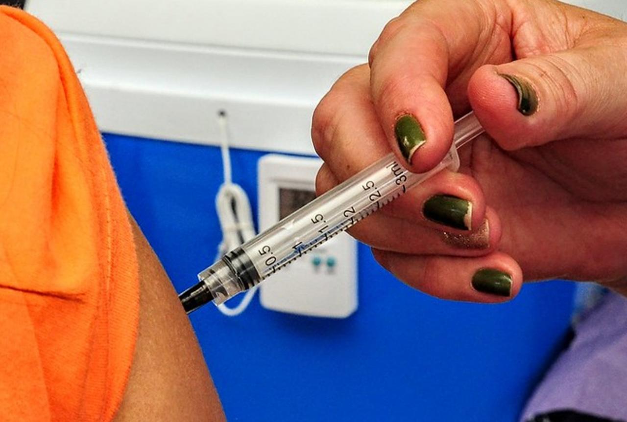 Exigência do passaporte vacinal aumenta procura em 90% por imunizante