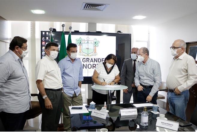 Governo do RN investe R$ 3,3 milhões para recuperar RN-078 e estrada do Santuário do Lima, em Patu