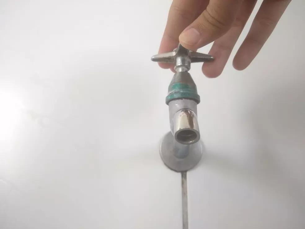 Oito municípios da região central do RN têm abastecimento de água suspenso por vazamento em adutora