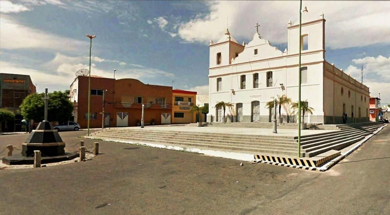 Prefeitura de Apodi realiza pagamento de mais 180 mil reais no total à diversas instituições do município nesta Quinta(06)