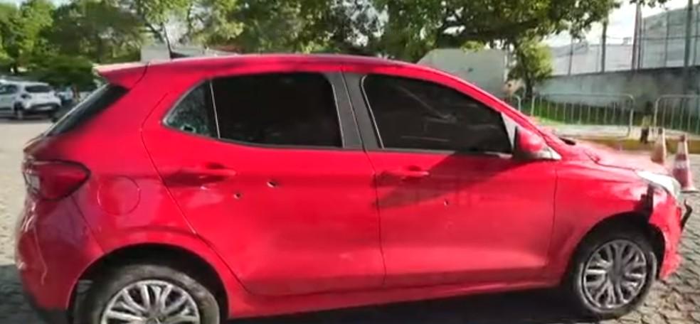 Dupla rouba carro, é rastreada por celular e troca tiros com a PM em Natal
