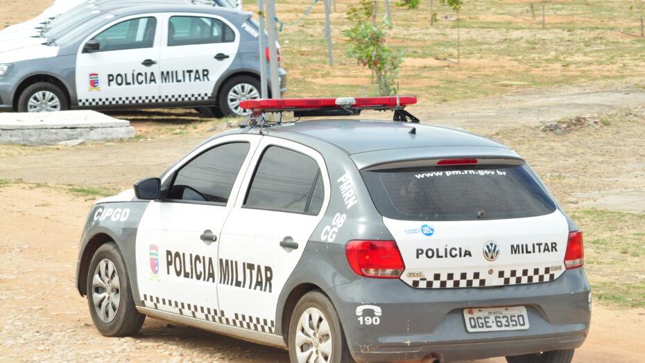 Homem é morto e outro baleado próximos ao trevo da RN-117; vítima tinha marcas de tiros pelo corpo